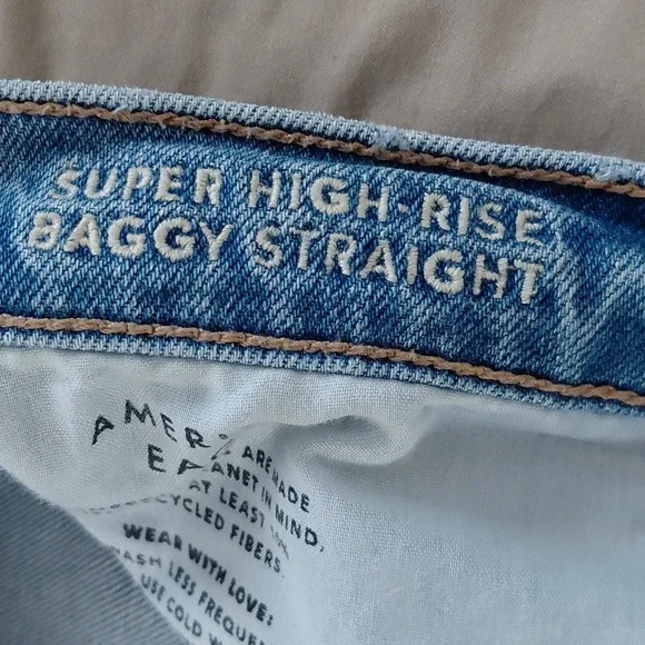 American Eagle Outfitters Super High Rise Baggy Straight Jeans - Picture 6 of 13